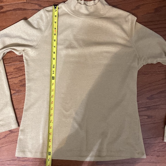 White Stag gold mock turtleneck sweater. Size large - Picture 9 of 9